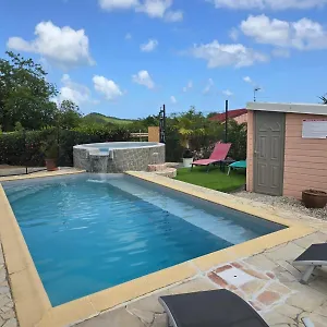 https://villa-creole-et-bien-etre-exclusif-avec-piscine-et.comcaribbean.com